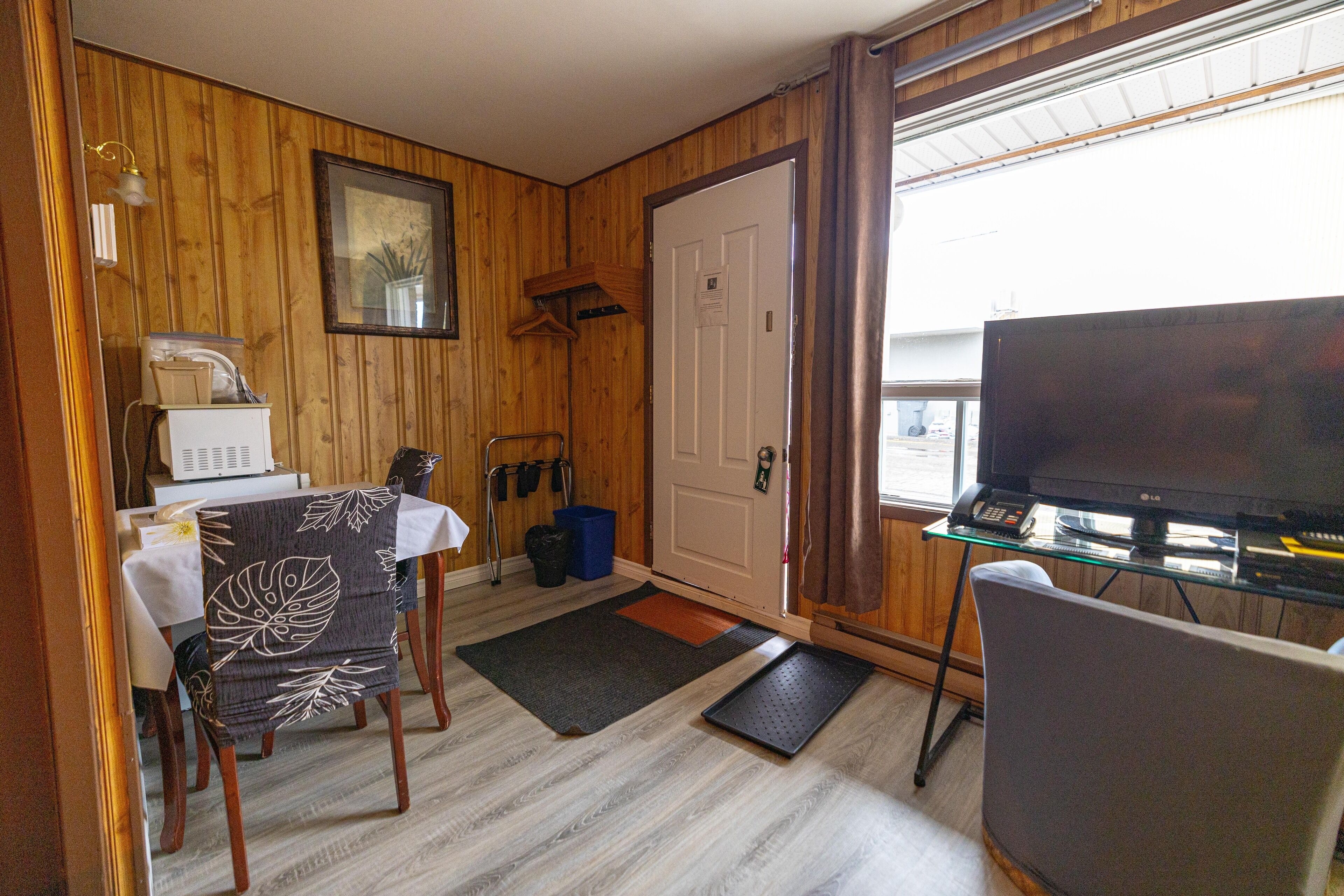 標準客房, 1 張標準雙人床 | 迷你吧、遮光布/窗簾、免費無線上網、床單