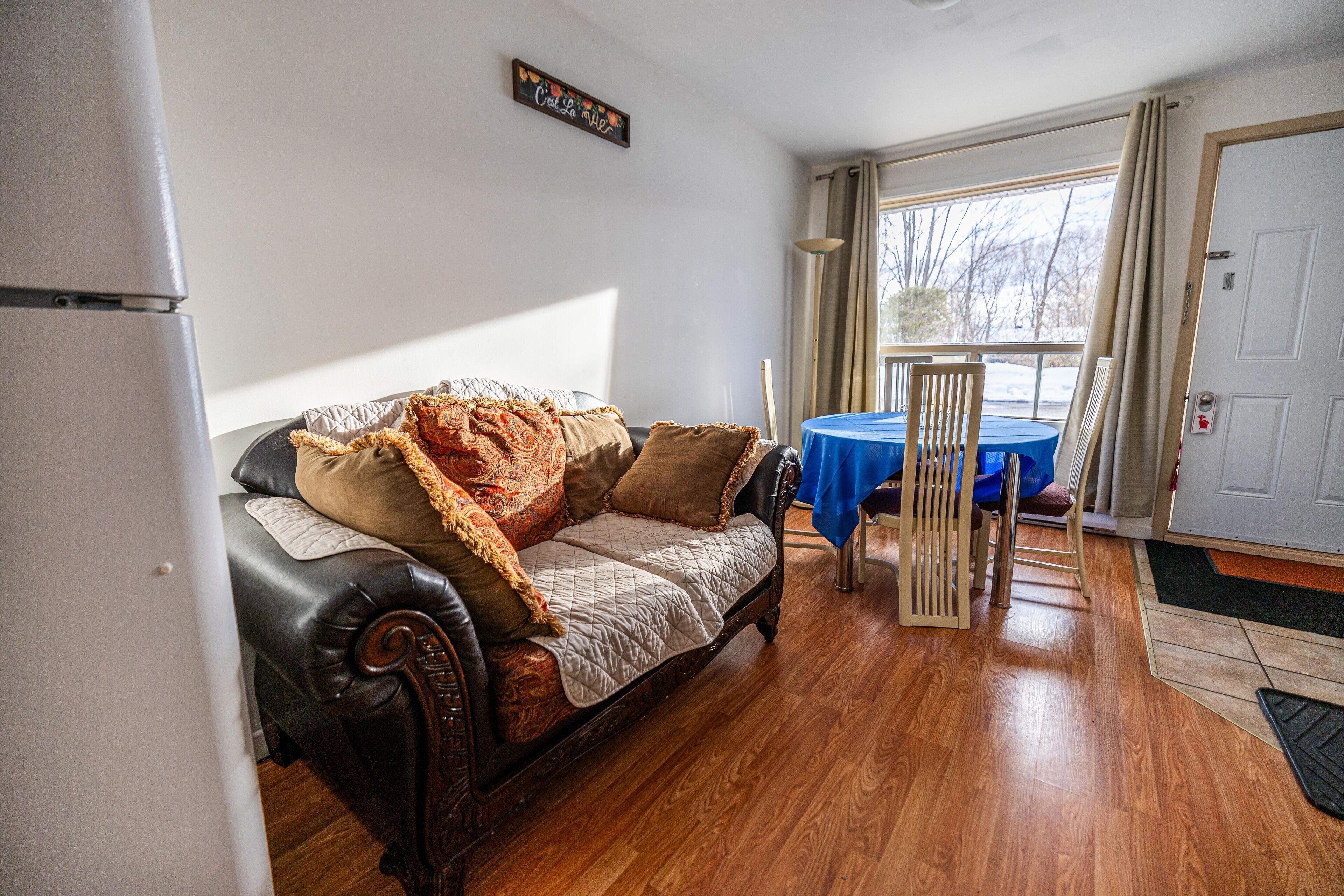 Classic Condo, 2 Queen Beds, River View | Living area | 32-inch LCD TV with cable channels, TV