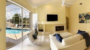 Hus – exclusive, 4 soverom, privat basseng, kanalutsikt (Gulf Access) | Oppholdsrom