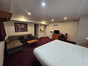 Room, Multiple Beds, Non Smoking, Pool Access | Desk, blackout drapes, iron/ironing board, free WiFi - Travelodge by Wyndham Port Elgin (Saugeen Shores)