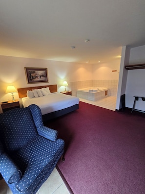 Room, 1 King Bed, Non Smoking | Desk, blackout drapes, iron/ironing board, free WiFi