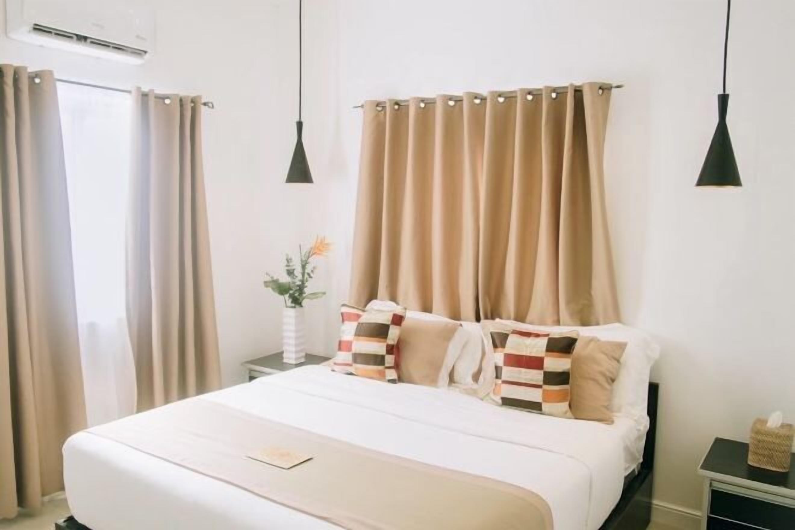 1 chambre, literie de qualité supérieure, couette en duvet d'oie