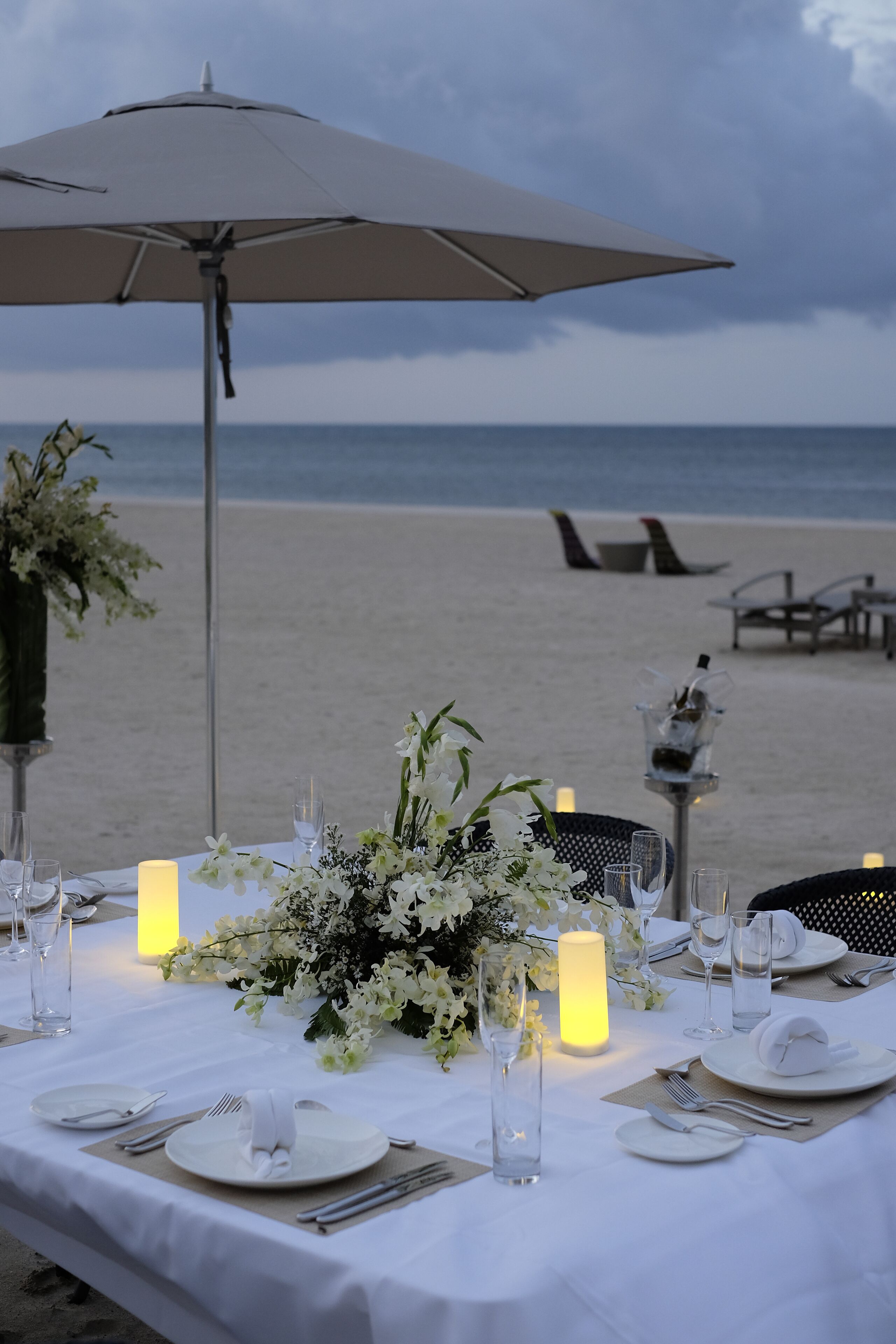 Couples’ dining