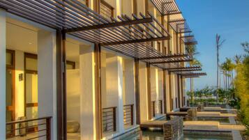 Deluxe Room | Balcony view
