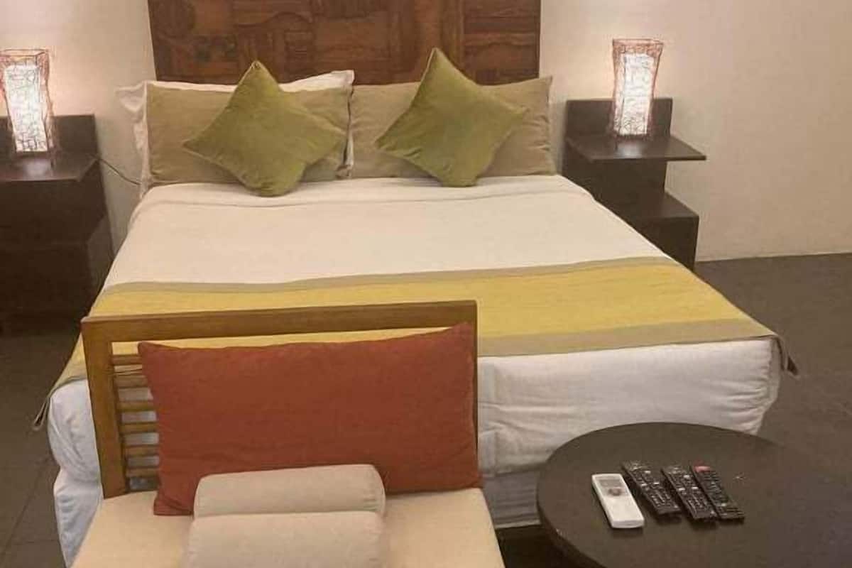 Basic-dobbeltværelse - 1 queensize-seng | 1 soveværelse, premium-sengetøj, dundyner, minibar