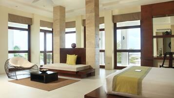 1 bedroom, premium bedding, down comforters, minibar