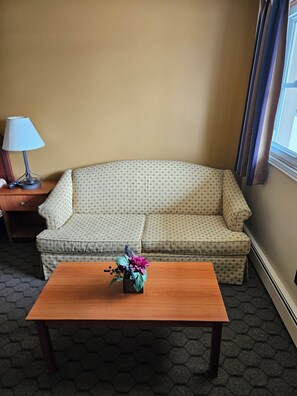 Tradisjonelt rom, 1 kingsize-seng, ikke-røyk | Strykejern/-brett, wi-fi (inkludert) og sengetøy