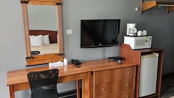 Traditional Room, 1 King Bed, Non Smoking