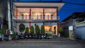 Front of property - Angkul Angkul Beach In Kuta (Kuta)
