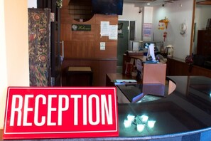 Lobby - Starbeach Guest House (Patong)