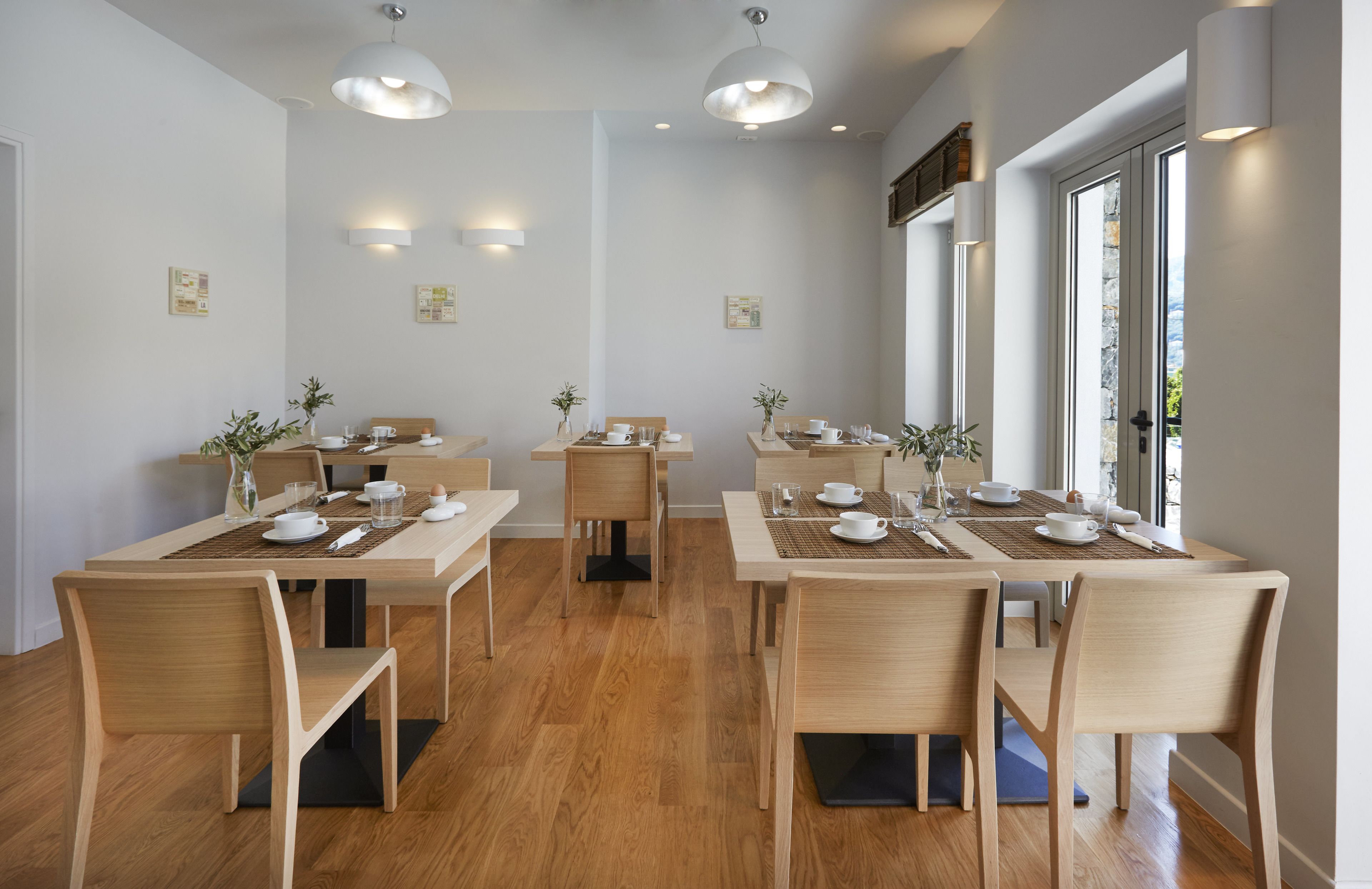 breakfast, lunch, dinner served; greek cuisine