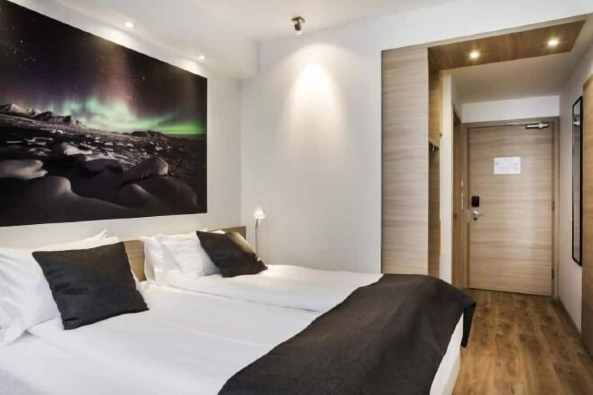 Bureau, rideaux occultants, chambres insonorisées, Wi-Fi gratuit