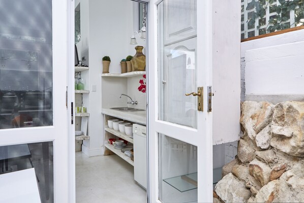 公寓 (Self-catering unit) | 客房内用餐