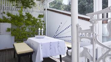 Self-catering unit | Terrace/patio