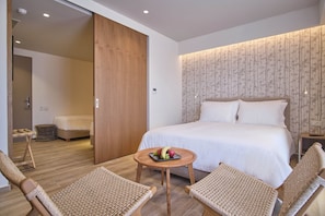 Family Room | In-room safe, desk, free WiFi, bed sheets - Utopia Blu (Kos)