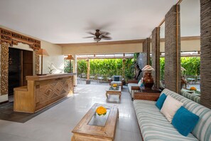 Lobby - Pondok Sari (Kuta)