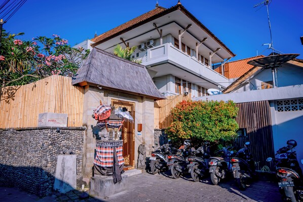 Front of property - Pondok Sari (Kuta)
