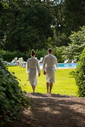 Outdoor pool - Ballymaloe House Hotel (Cloyne)