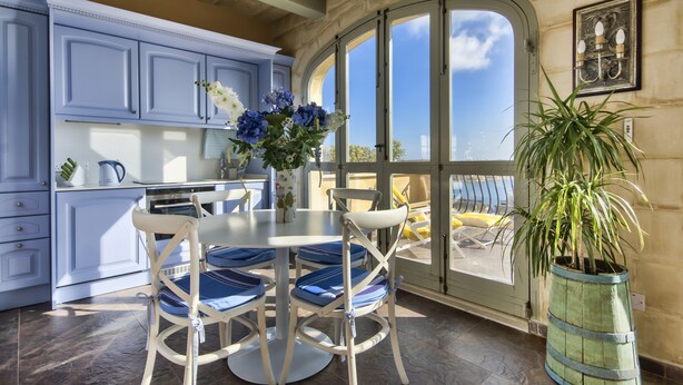 Penthouse, 2 Bedrooms | Private kitchen | Coffee/tea maker, fridge, oven, stovetop - Palazzo Prince D'orange (VALLETTA)