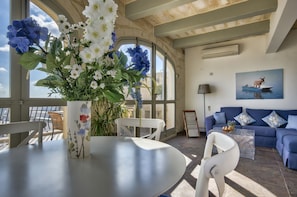 Penthouse, 2 Schlafzimmer | Wohnzimmer | Fernseher