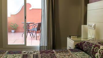 Chambre Double ou avec lits jumeaux | Bureau, rideaux occultants, Wi-Fi gratuit