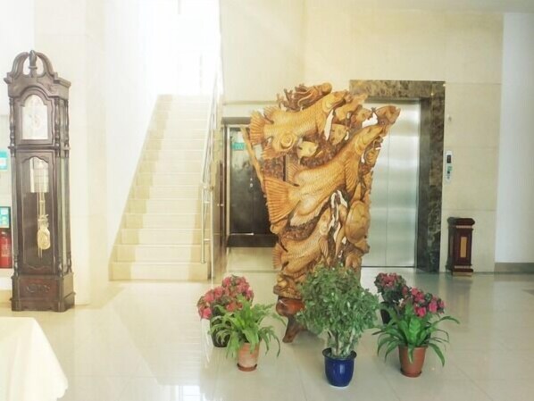 المنشأة من الداخل