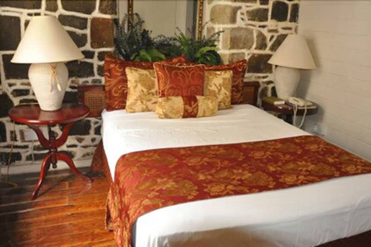 Ferros/tábuas de passar roupa, Wi-Fi de cortesia, roupa de cama
