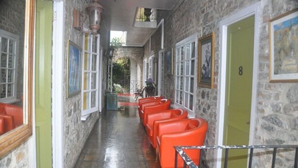 Unclassified image, 1 of 20, button - Cobblestone Inn (Kingstown)
