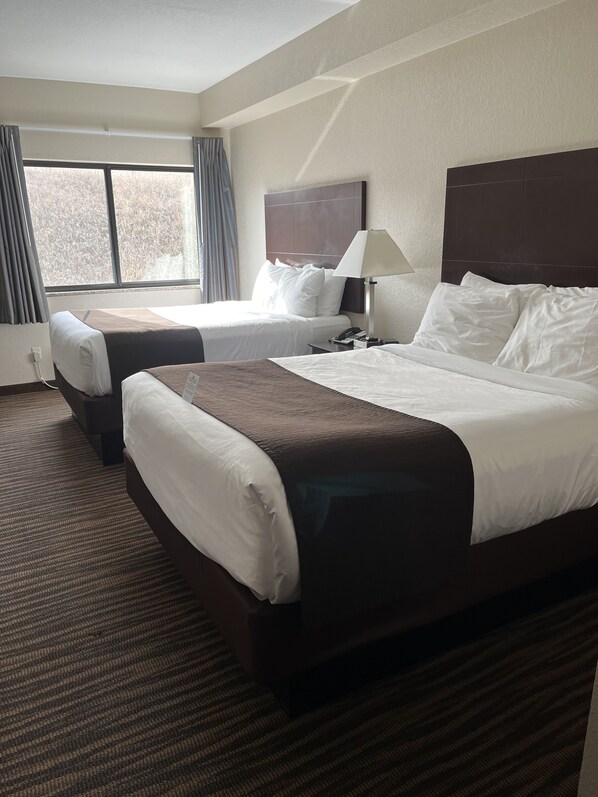 Room, 2 Queen Beds, Non Smoking