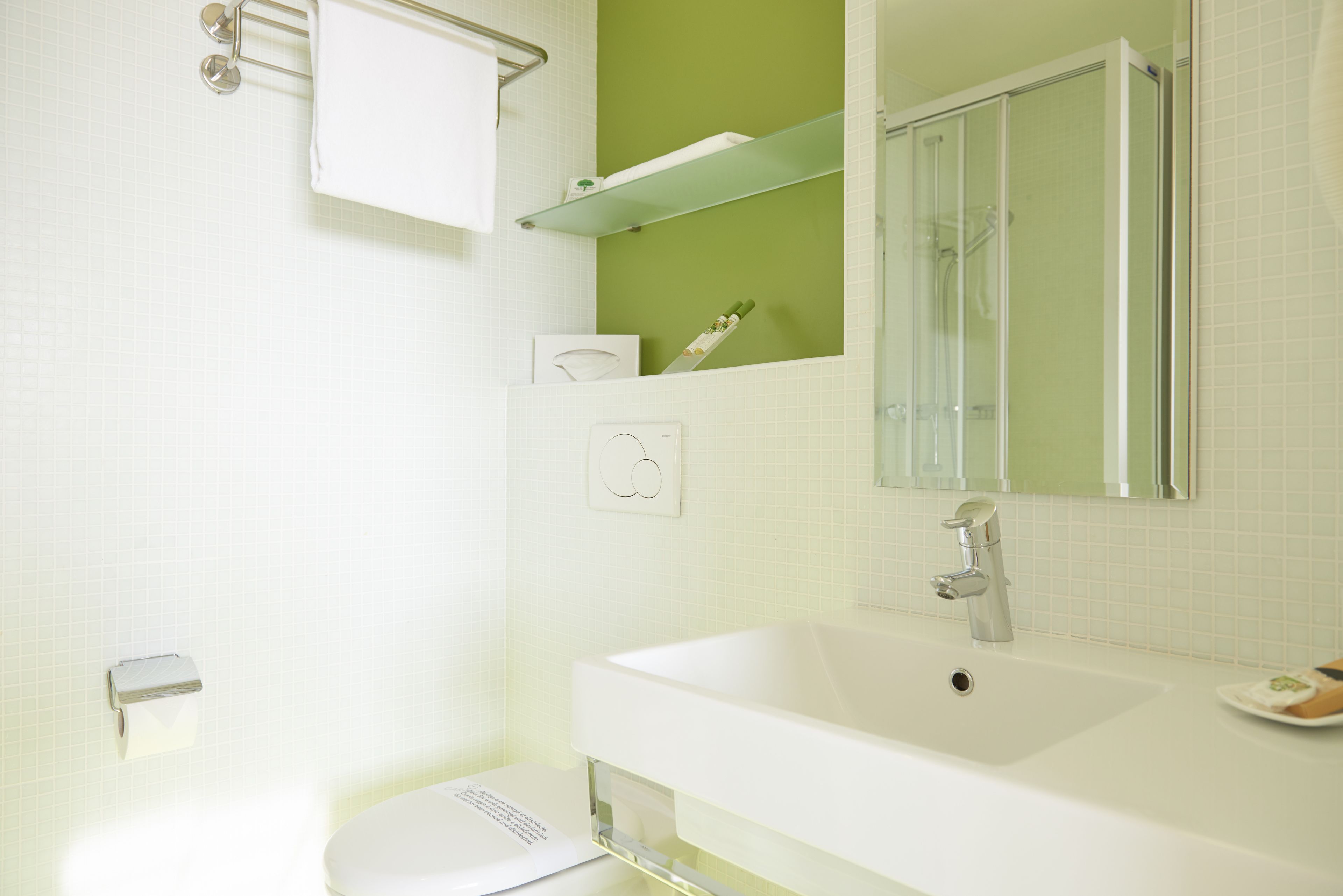 Photo - Le Leman Hotel