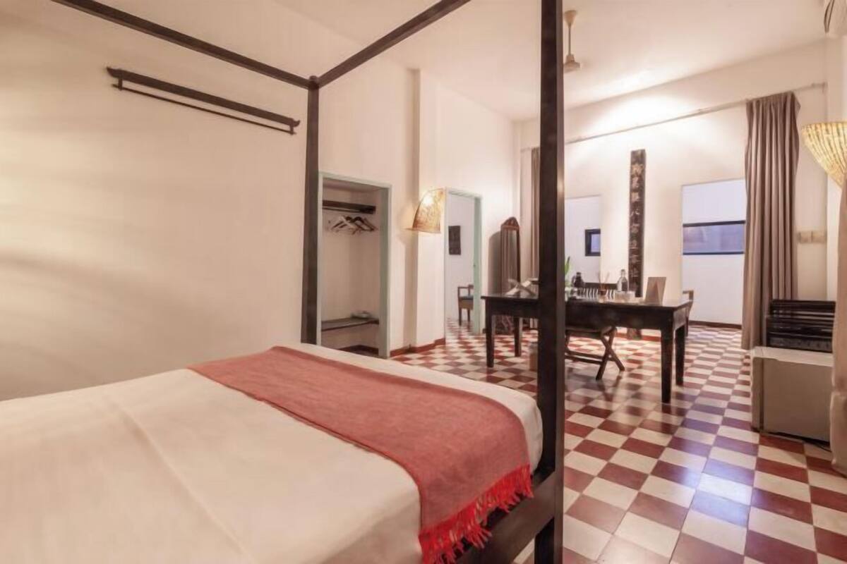 1 bedroom, in-room safe, individually decorated, individually furnished