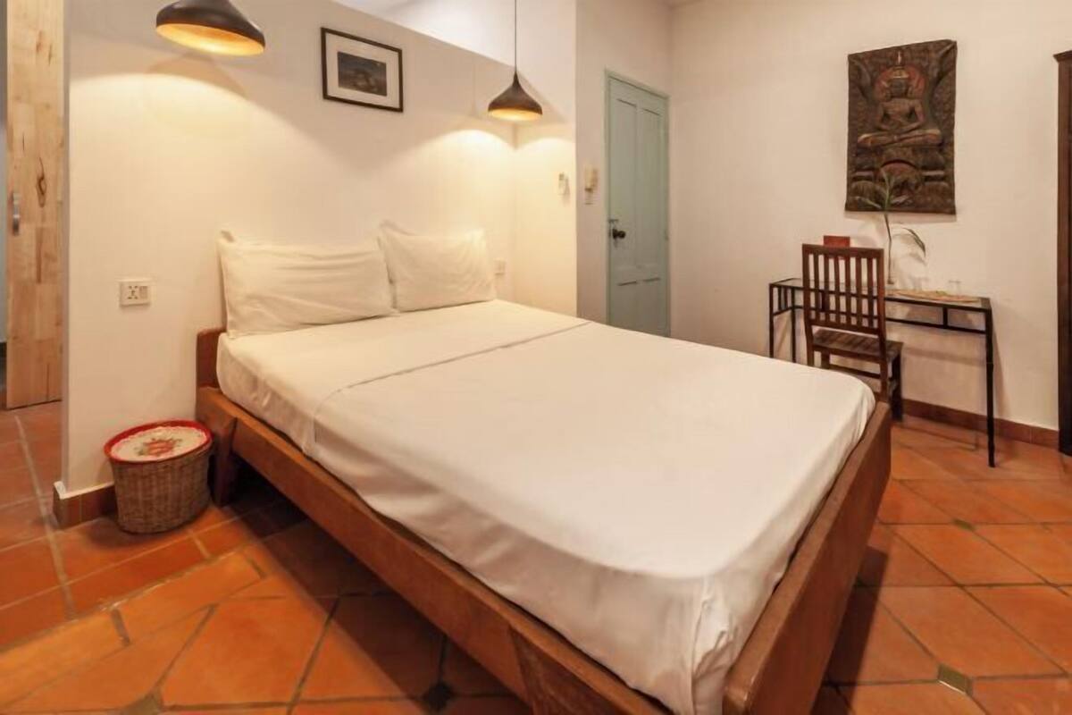 1 bedroom, in-room safe, individually decorated, individually furnished