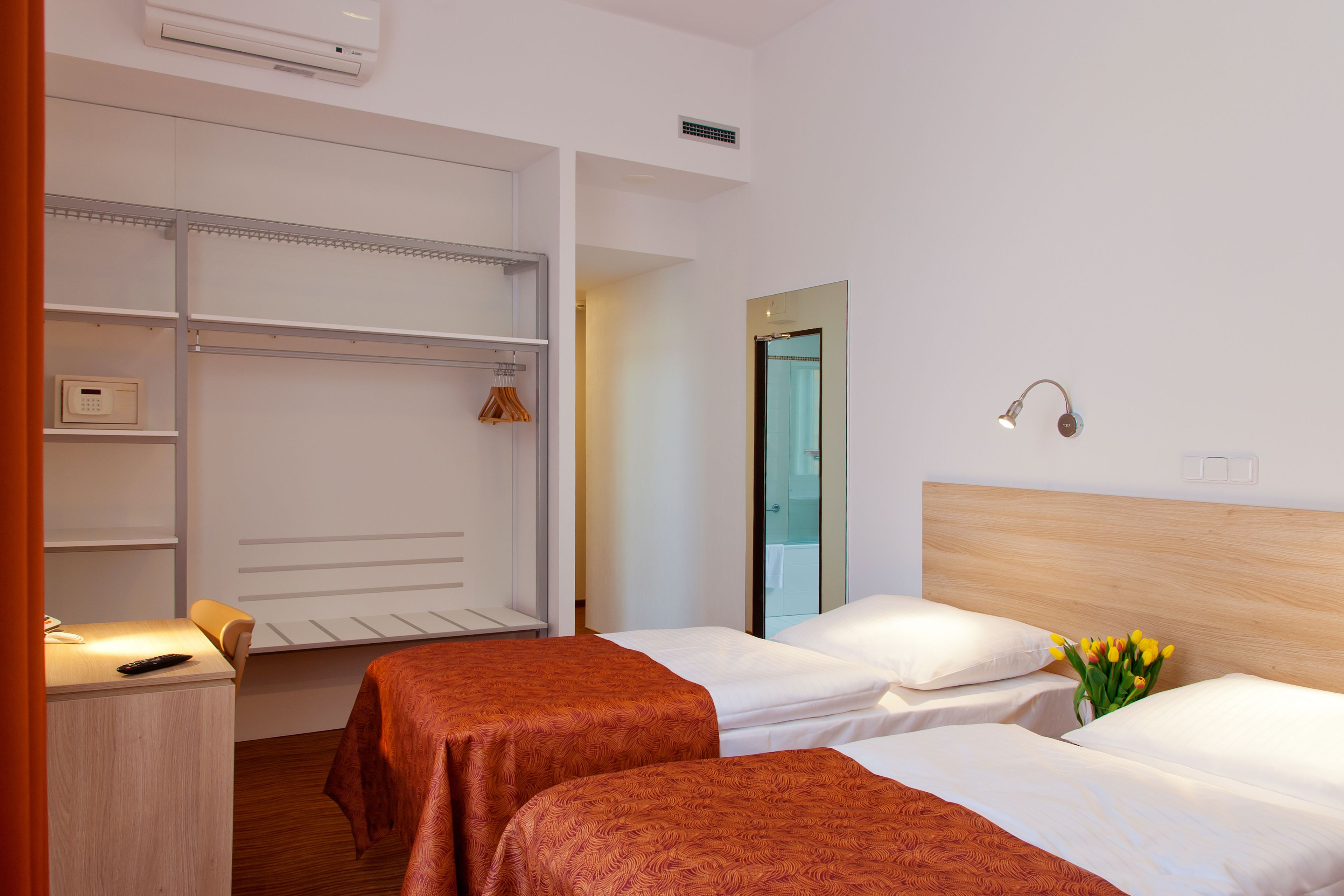 standard double or twin room | in-room safe, desk, blackout curtains, soundproofing