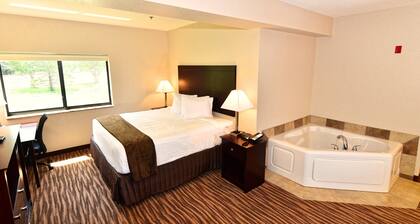 Cobblestone Inn & Suites - Clarion