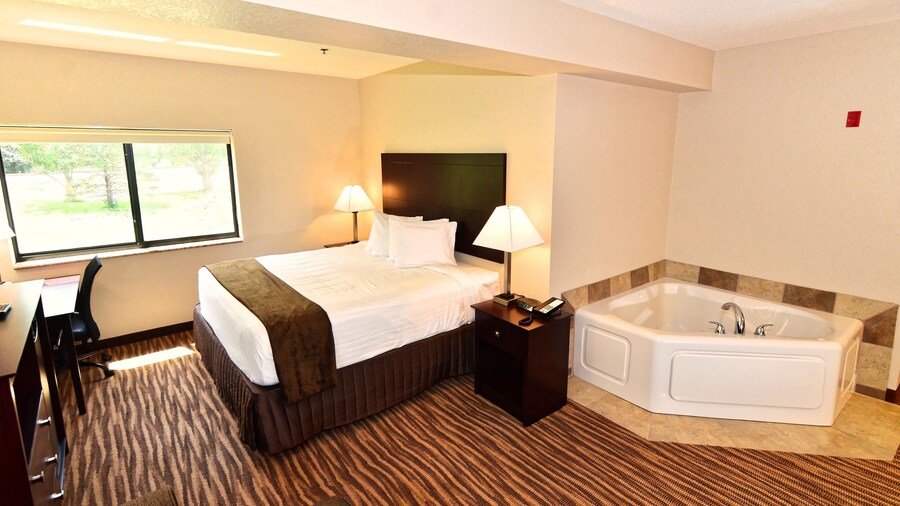 Cobblestone Inn & Suites - Clarion