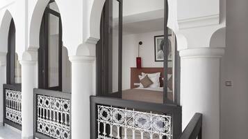 Premium Triple Room, 3 Single Beds (Grenat) | In-room safe, blackout curtains, iron/ironing board, cots/infant beds