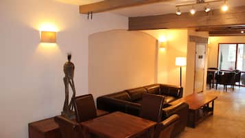Sala de estar en el lobby