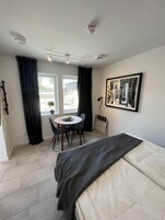 Escritorio y wifi gratis 