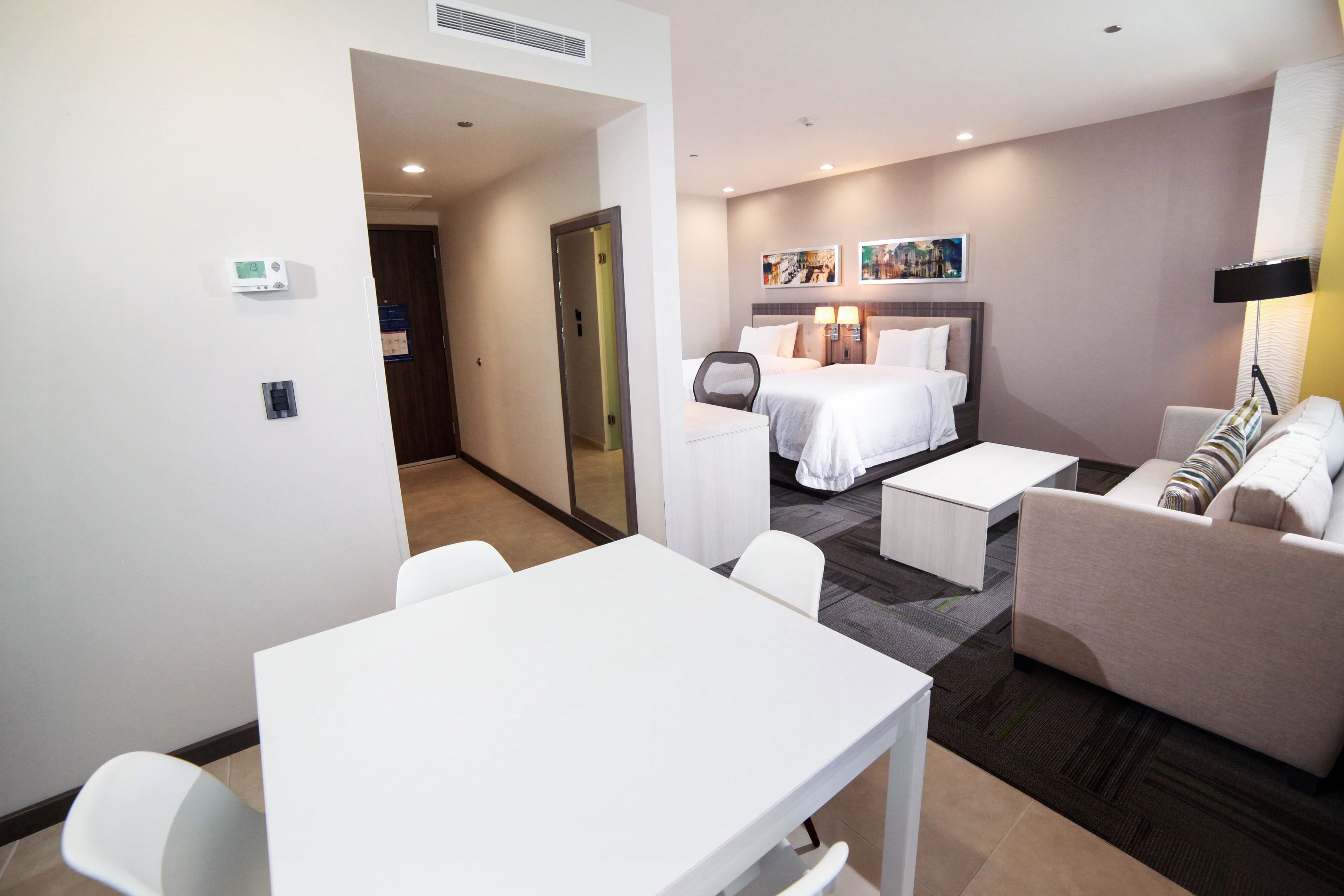 suite, 2 single beds, non smoking | 1 bedroom, in-room safe, blackout curtains, free cots/infant beds