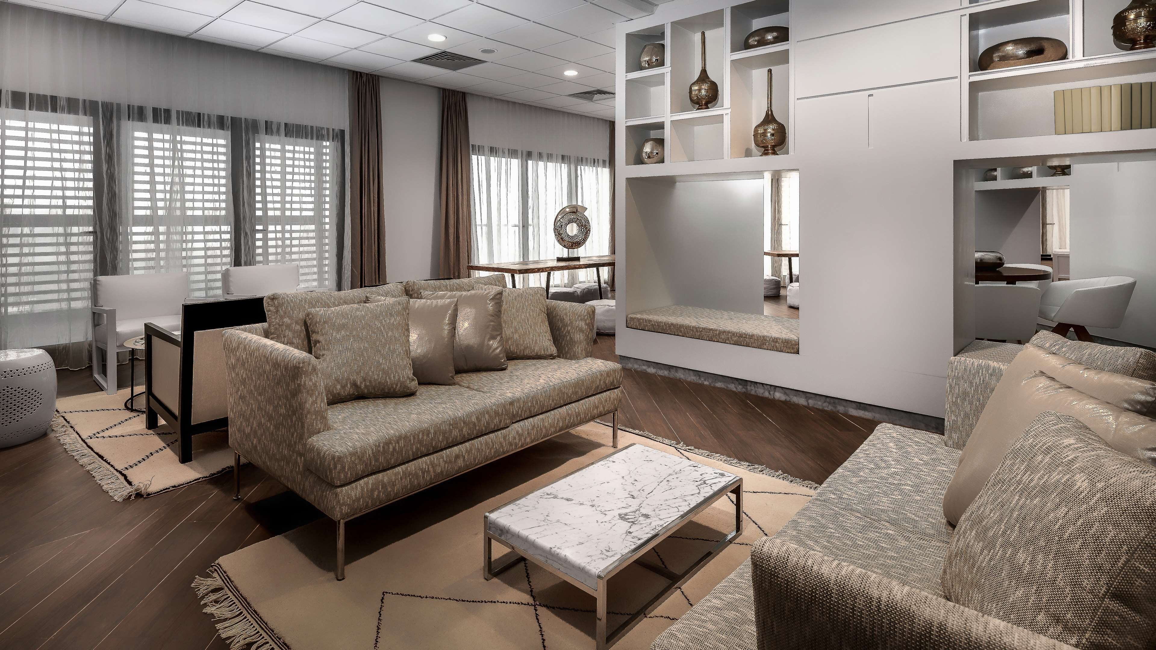 2 outdoor pools, pool umbrellas, pool loungers