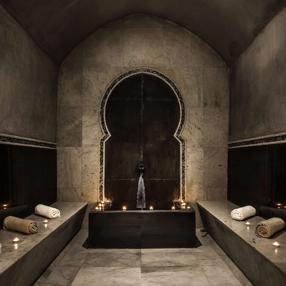 Couples treatment rooms, sauna, hot tub, steam room, Turkish bath