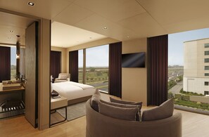 Panoramic Suite, Hi-Tea & Club Lounge Access, 15% Dis on Laundry, Floor Butler on Request - Roseate House (New Delhi)