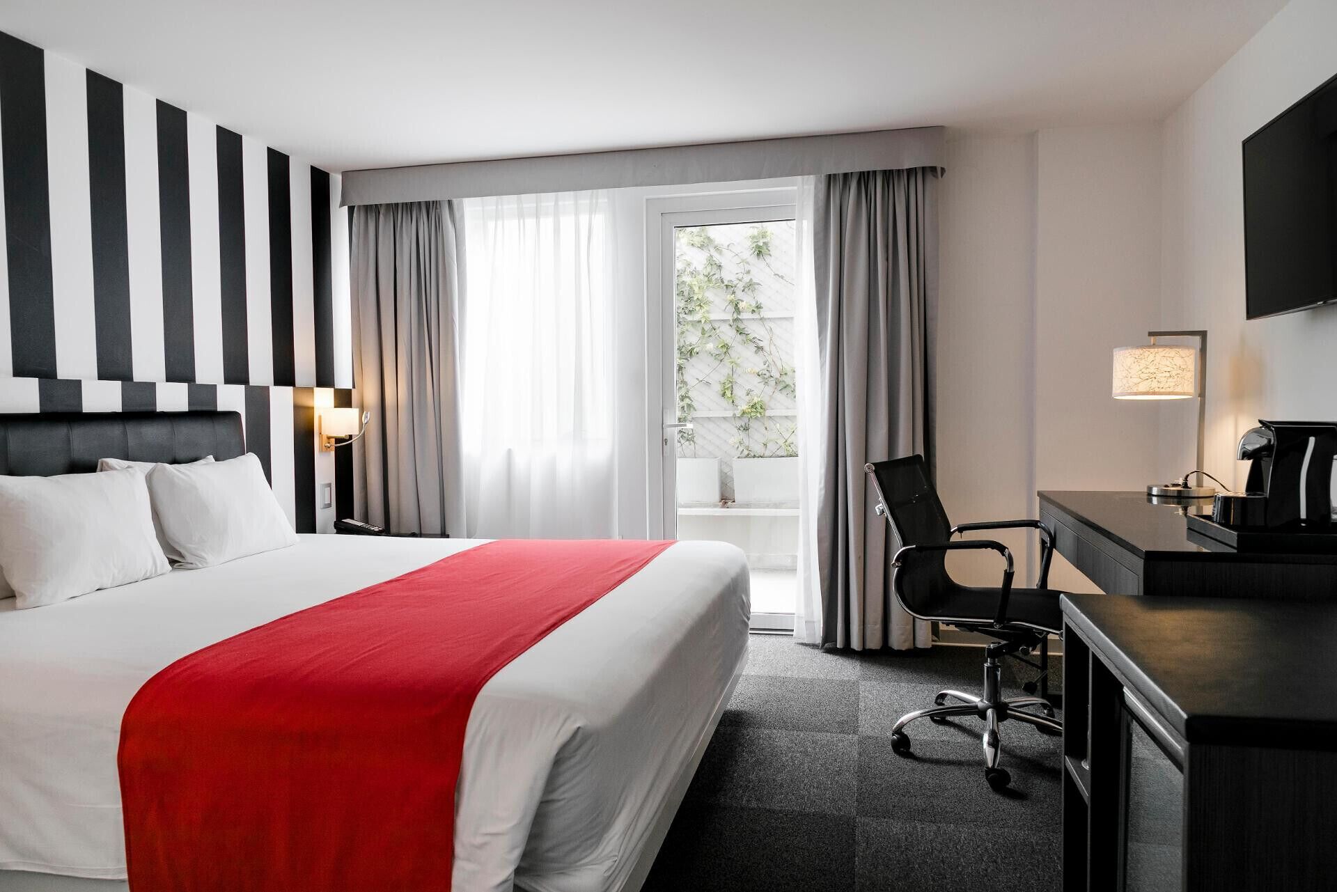 Premium bedding, minibar, in-room safe, desk