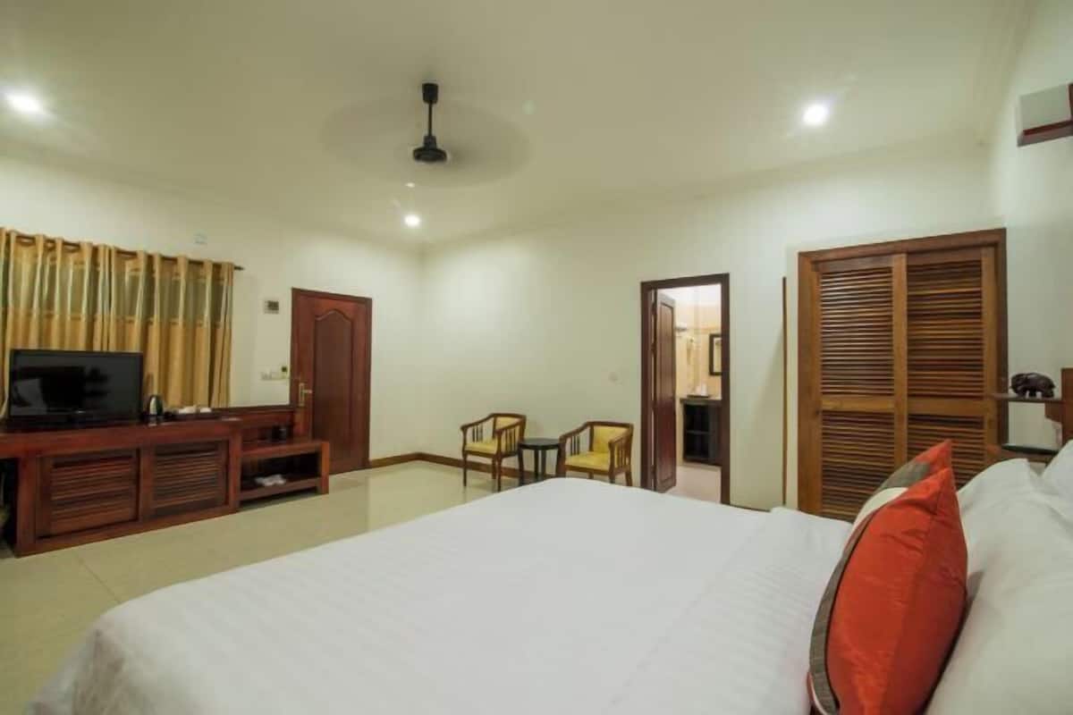 1 bedroom, Egyptian cotton sheets, premium bedding, pillow-top beds