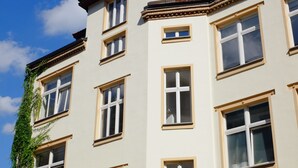 Exterior - LaLeLu Hostel (Dresden)