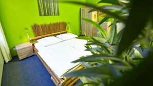 Double Room | Iron/ironing board, rollaway beds (surcharge), WiFi (free) - LaLeLu Hostel (Dresden)