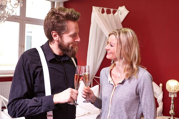 Tabla de planchar con plancha y camas plegables/adicionales 