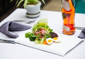Mittagessen, Abendessen und Brunch