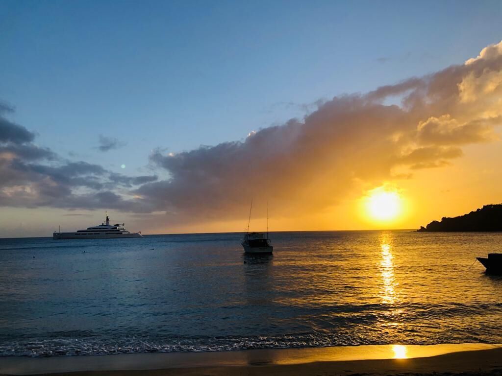 بالقرب من الشاطئ