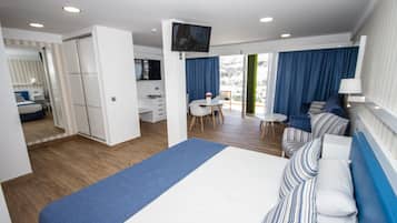 Pengeskab på værelset, skrivebord, gratis Wi-Fi, sengetøj